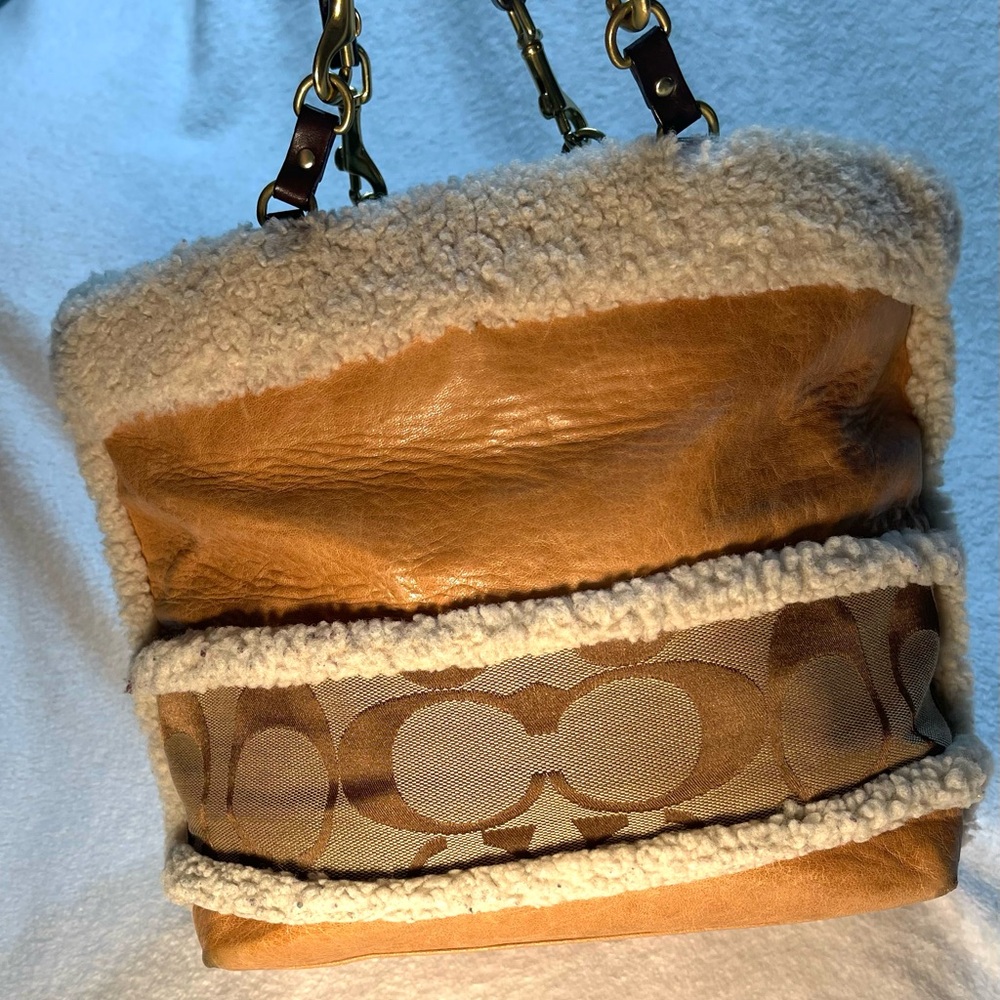 Coach Shearling Patchwork Hamptons Tote Tan Leath… - image 3